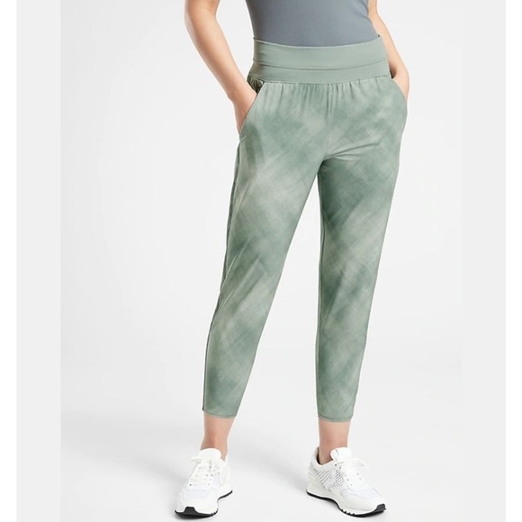 Athleta Nolita Slim Tapered Printed Crop Pant - Picture 1 of 16